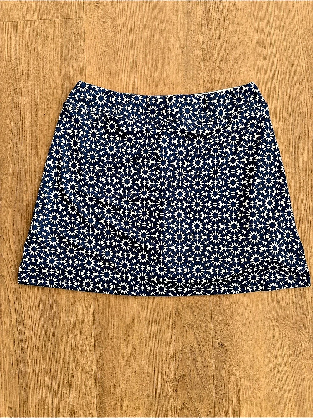 Tennis Pickleball Athletic Floral Mini Skort in Blue & White NWT Medium